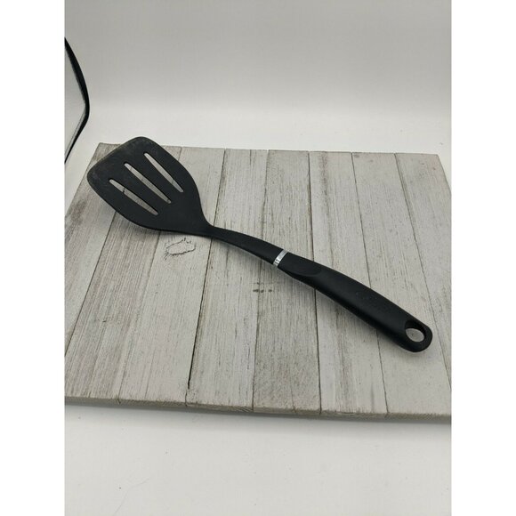 IMUSA 13 1/2" Slotted Black Nylon Spatula Flipper - Picture 1 of 7